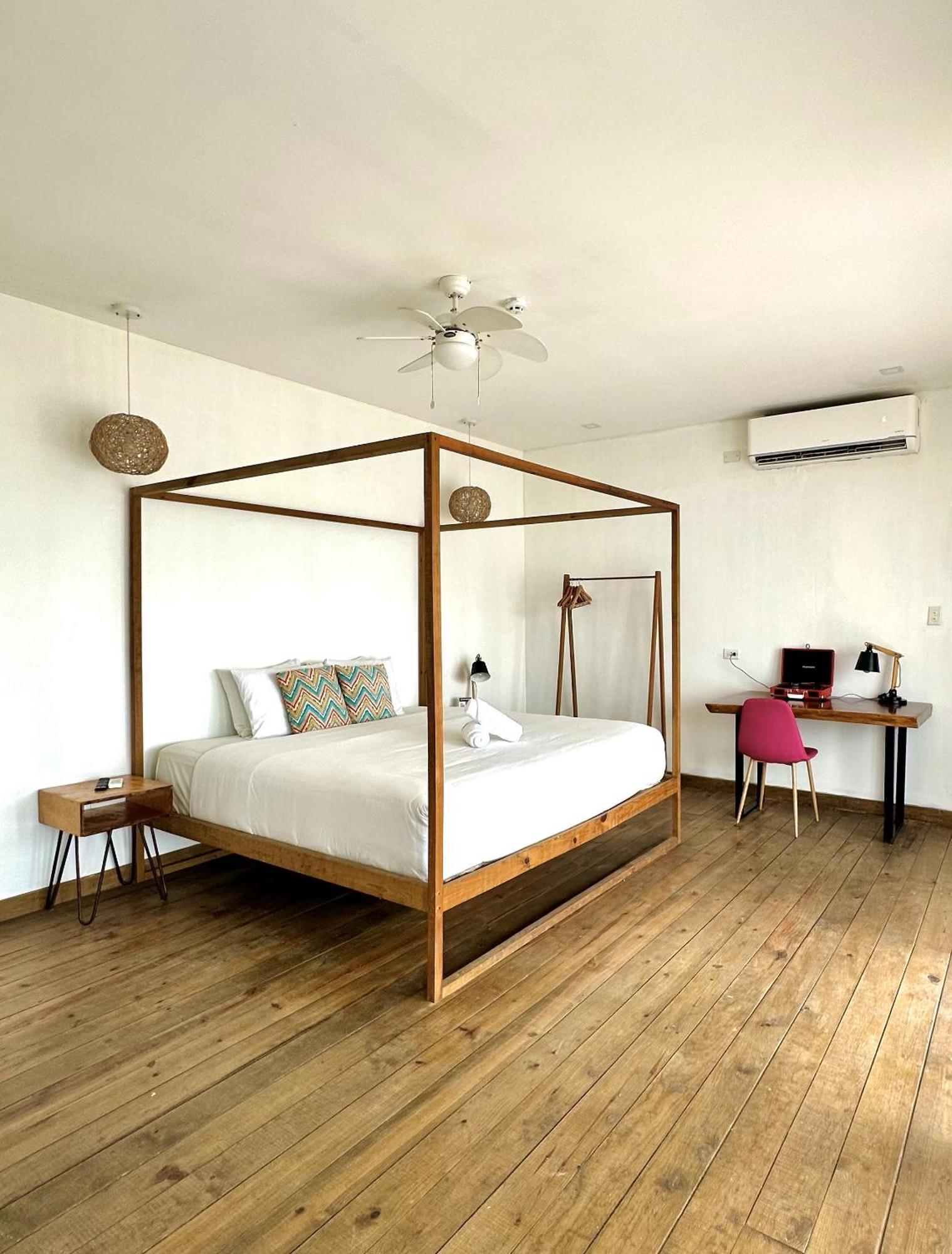 Socialtel Hotel